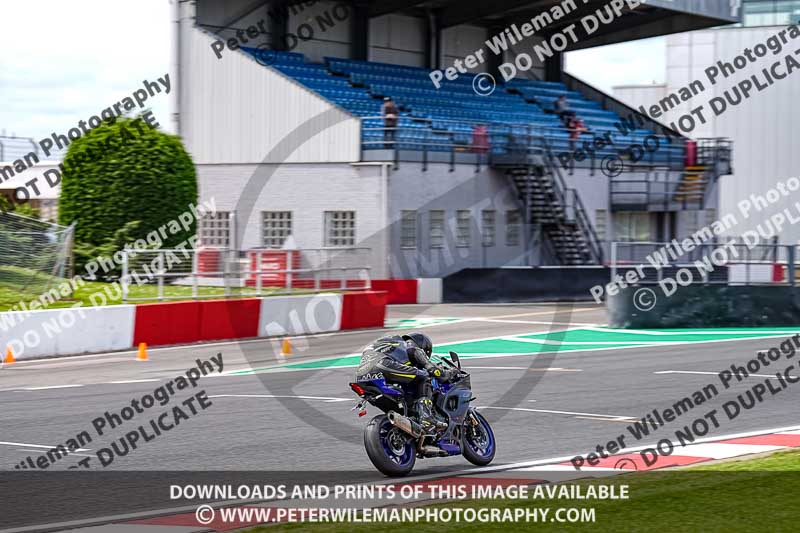 donington no limits trackday;donington park photographs;donington trackday photographs;no limits trackdays;peter wileman photography;trackday digital images;trackday photos